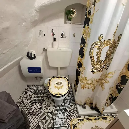 Elegant In The Historic Center Sanremo