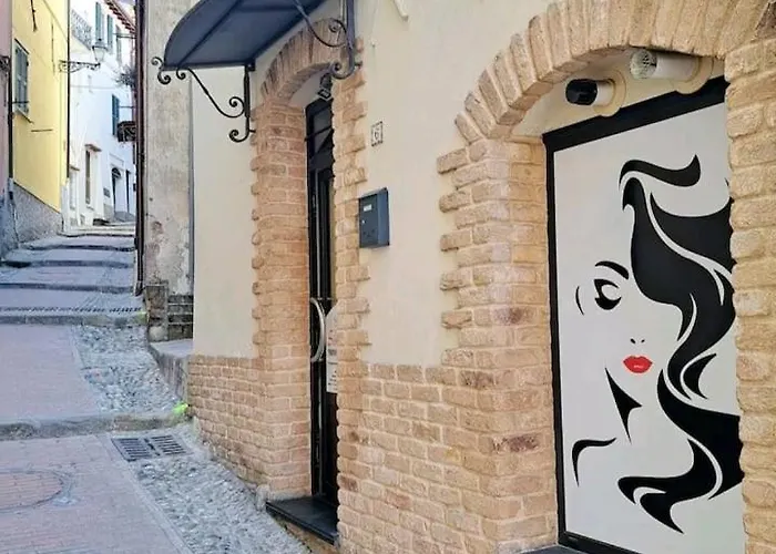 Апартаменты Elegant In The Historic Center