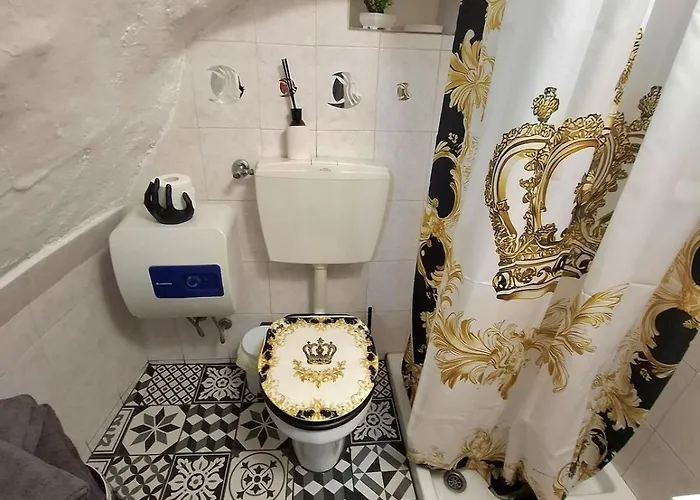 Elegant In The Historic Center San Remo